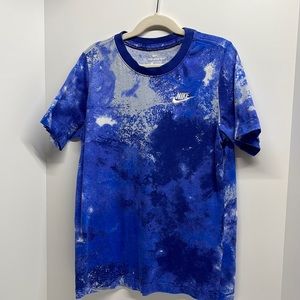 Nike Boys Sky Dye, Short Sleeve T-Shirt, size Medium